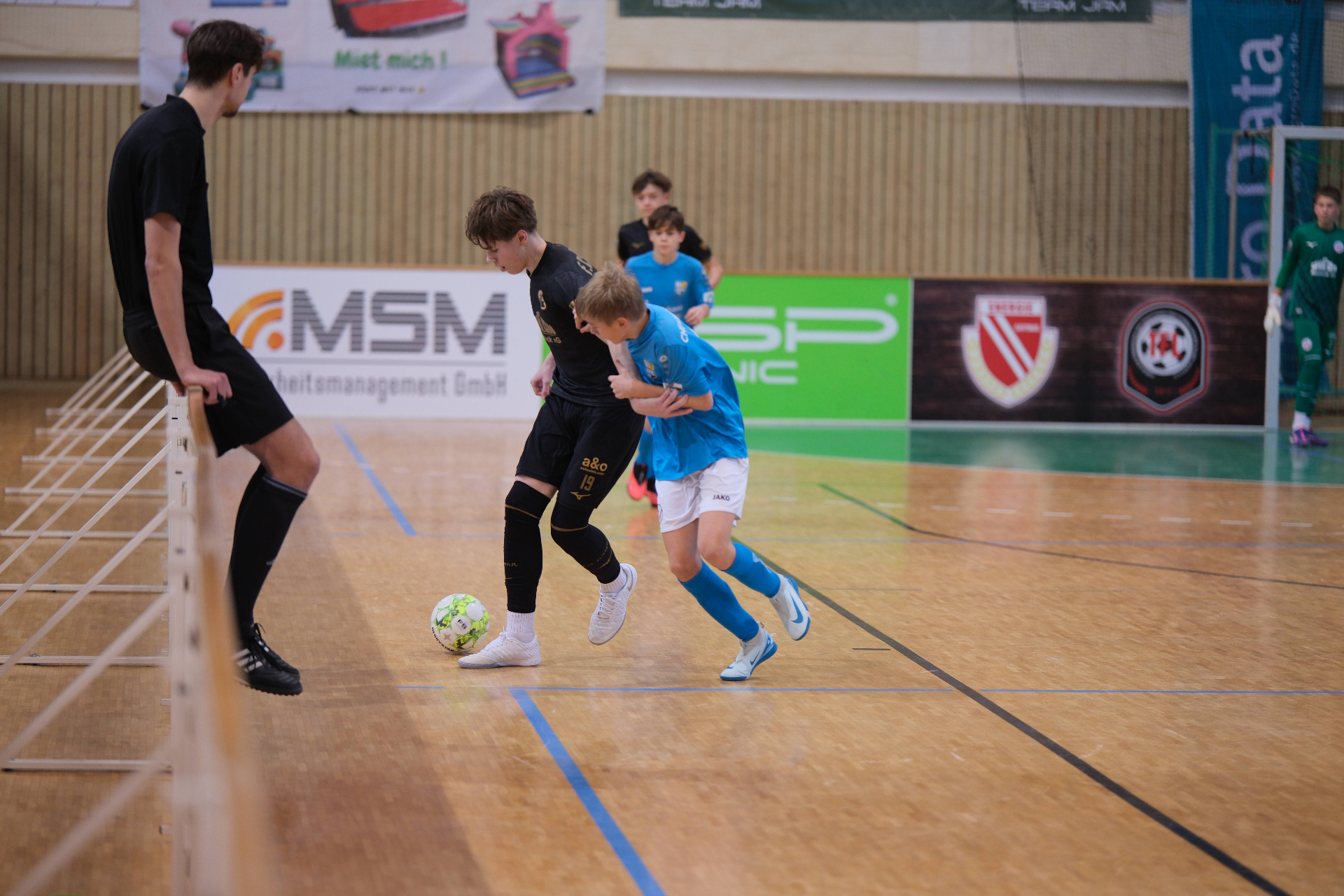 Zweikampf im U14 NWLZ Cup