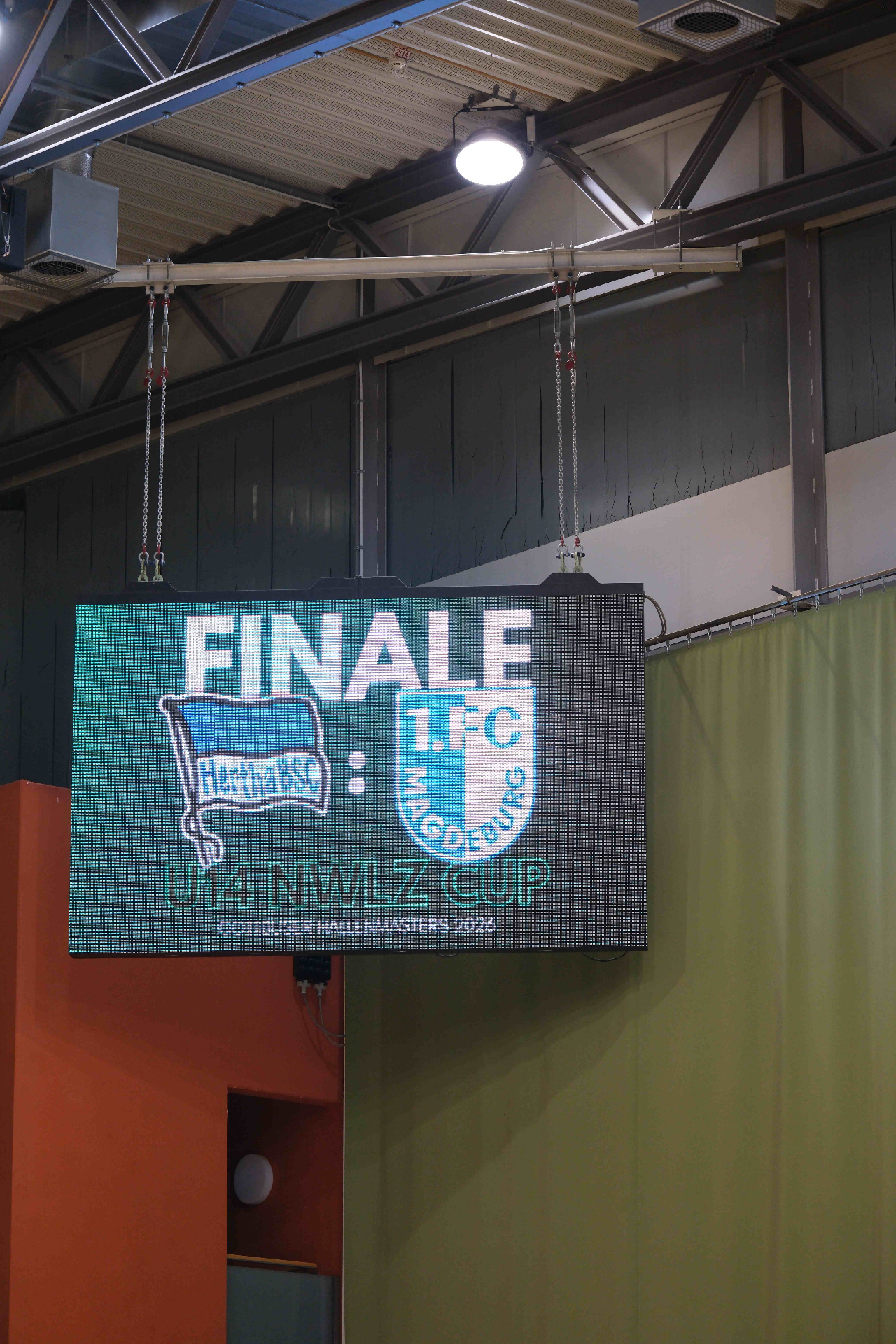 Finale Hertha BSC vs. 1. FC Magdeburg auf der LED-Wand